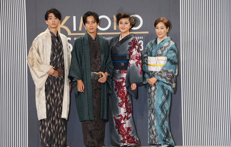 「KIMONOIST（キモノイスト）2023」受賞者様に草履を謹呈いたしました。